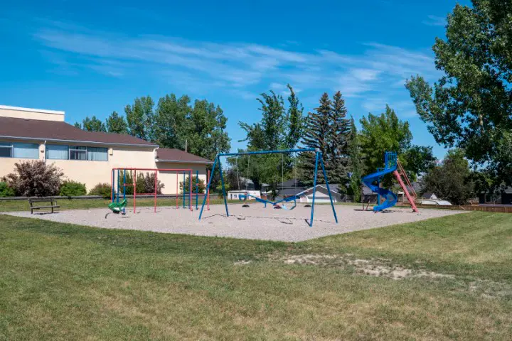 Highwood community scene 1