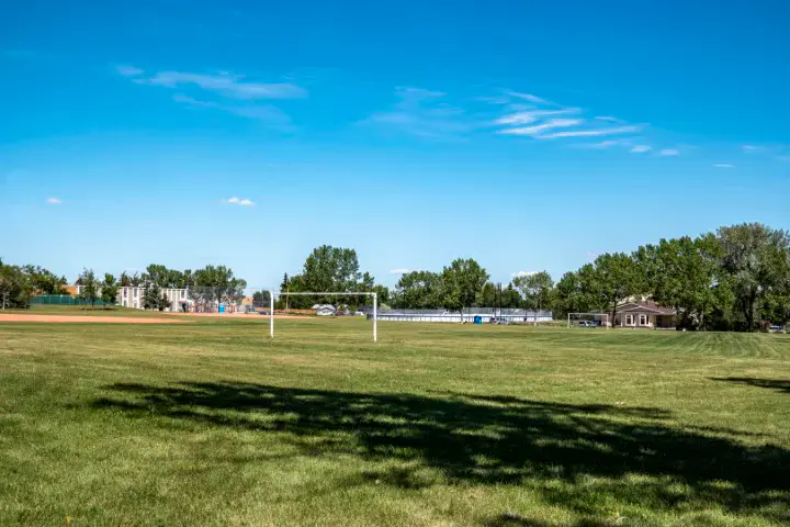 Highwood property and community context